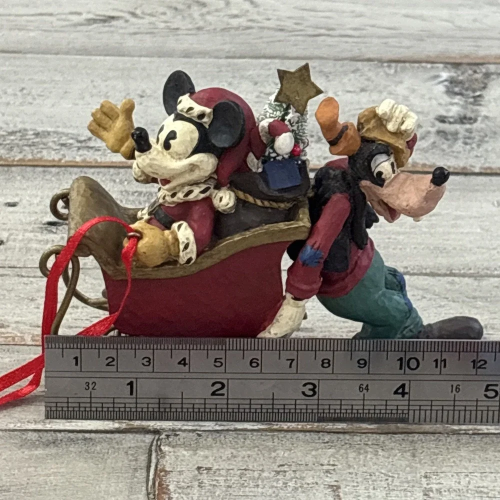 Mickey & Co Midwest of Cannon Falls Disney Santa Mickey Sleigh,‎ Goofy & Pluto - Picture 8 of 16